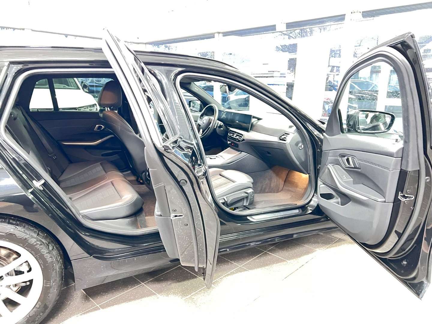 BMW Série 3 Touring Innovation 318d - 2023 - Joinsteer - #9