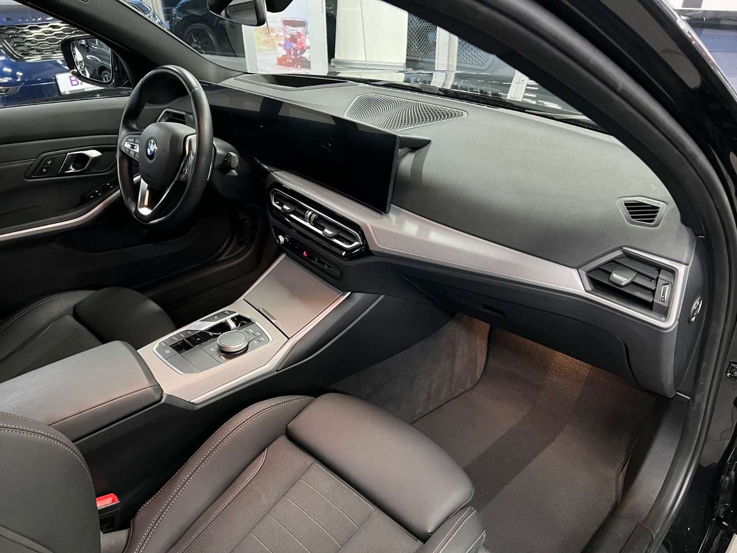 BMW Série 3 Touring Innovation 318d - 2023 - Joinsteer - #19