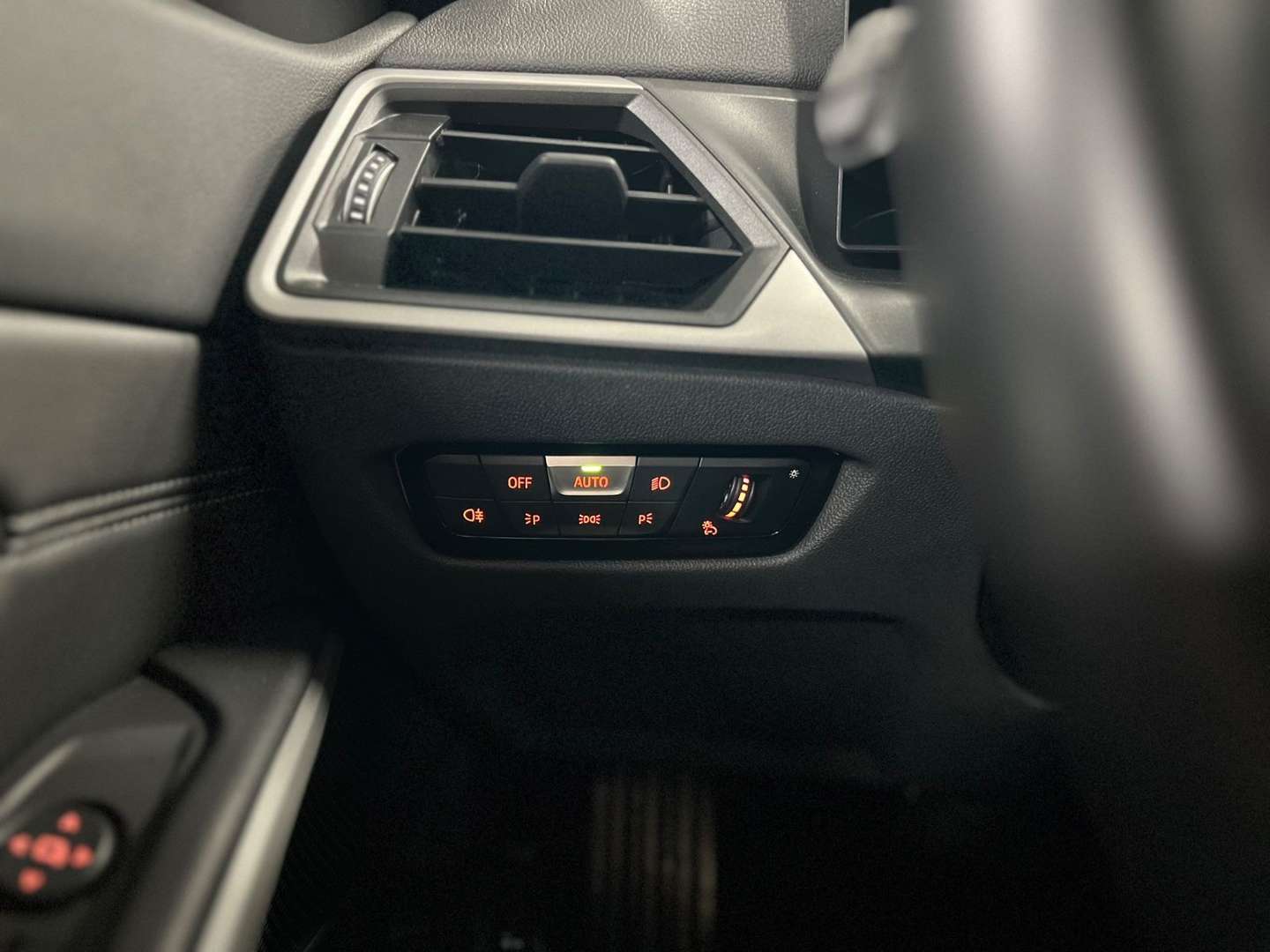 BMW Série 3 Touring Innovation 318d - 2023 - Joinsteer - #29