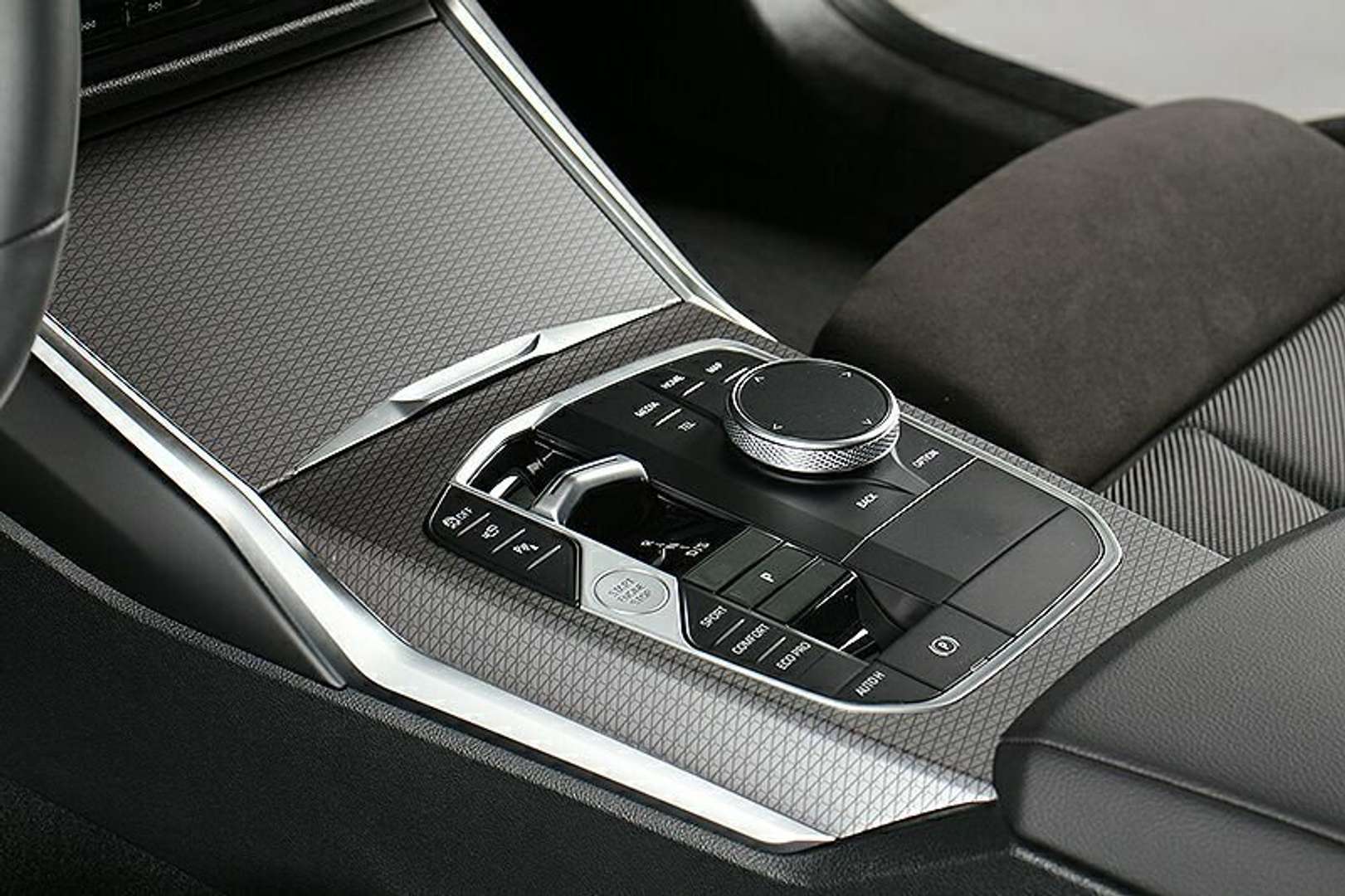 BMW 330e M Sport - 2024 - Joinsteer - #5