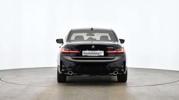 BMW 330e 330e — photo 2