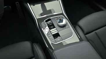 BMW 330e 330e — photo 18