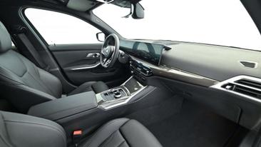 BMW 330e 330e — photo 25