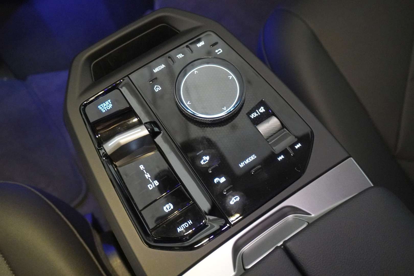 BMW IX XDrive50 - 2025 - Joinsteer - #11