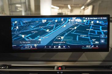 BMW IX XDrive50 — photo 12
