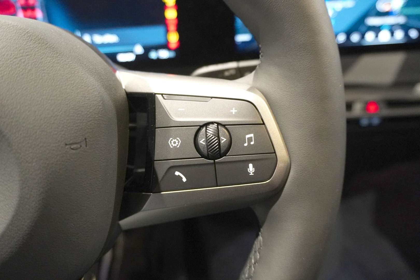 BMW IX XDrive50 - 2025 - Joinsteer - #15