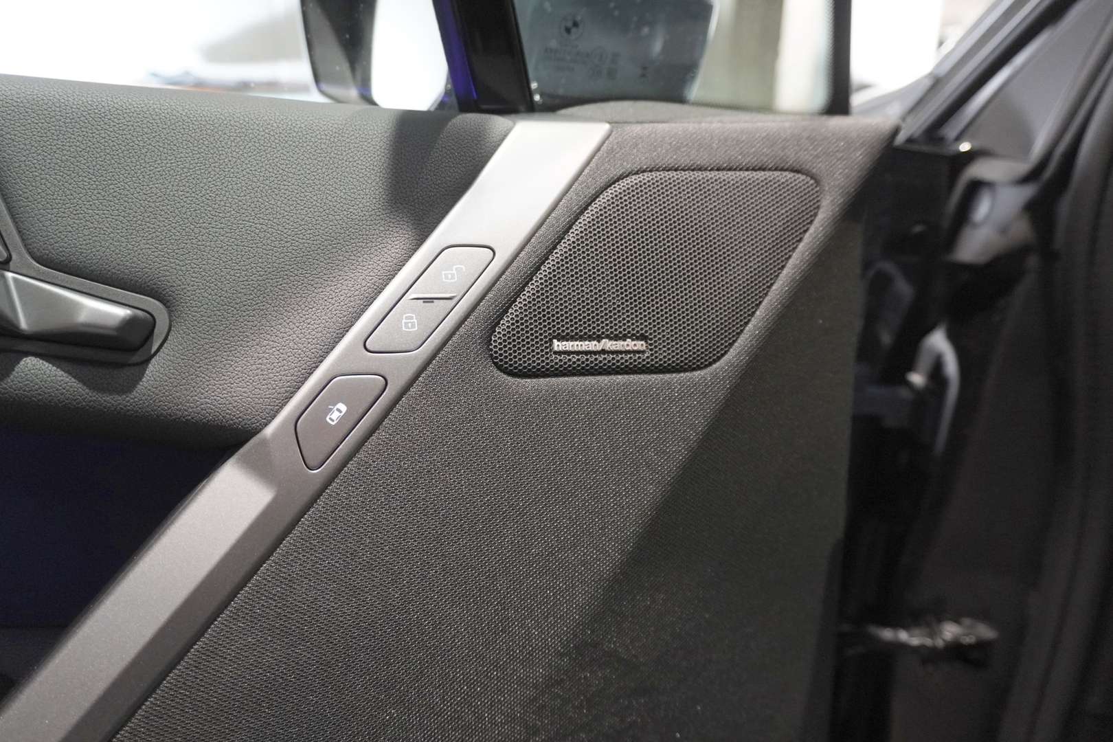 BMW IX XDrive50 - 2025 - Joinsteer - #19