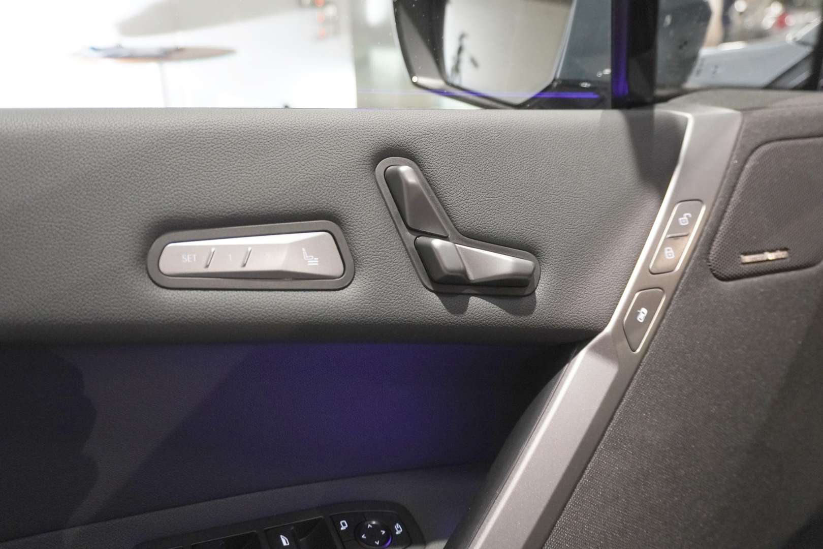 BMW IX XDrive50 - 2025 - Joinsteer - #20