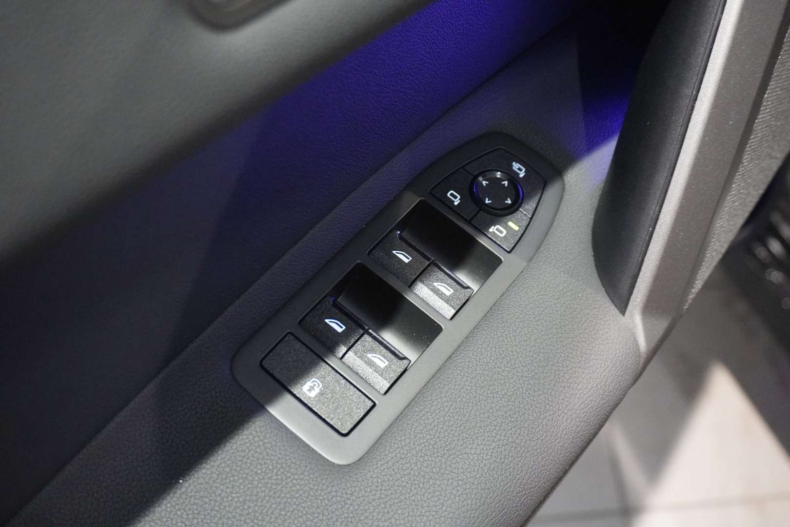 BMW IX XDrive50 - 2025 - Joinsteer - #21