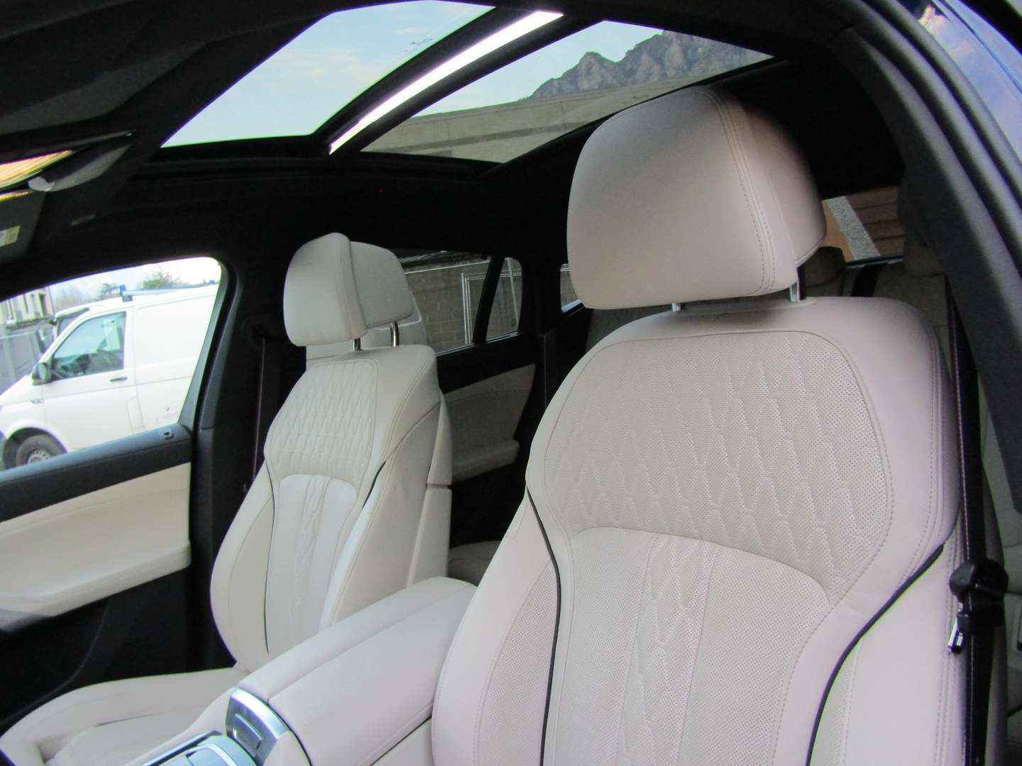 BMW X6 M M Sport M60i XDrive - 2025 - Joinsteer - #8