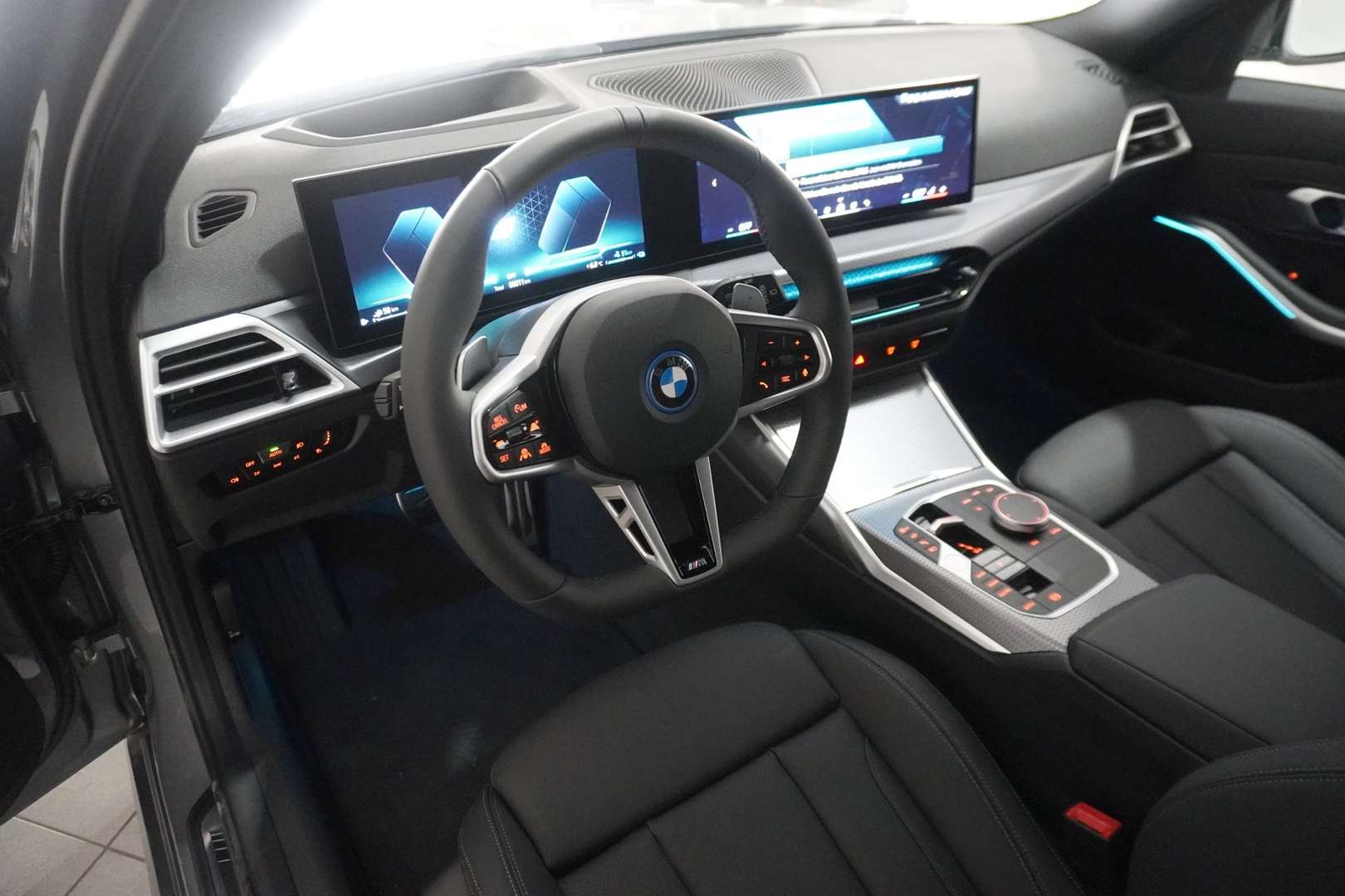 BMW 330e 330e XDrive - 2025 - Joinsteer - #6