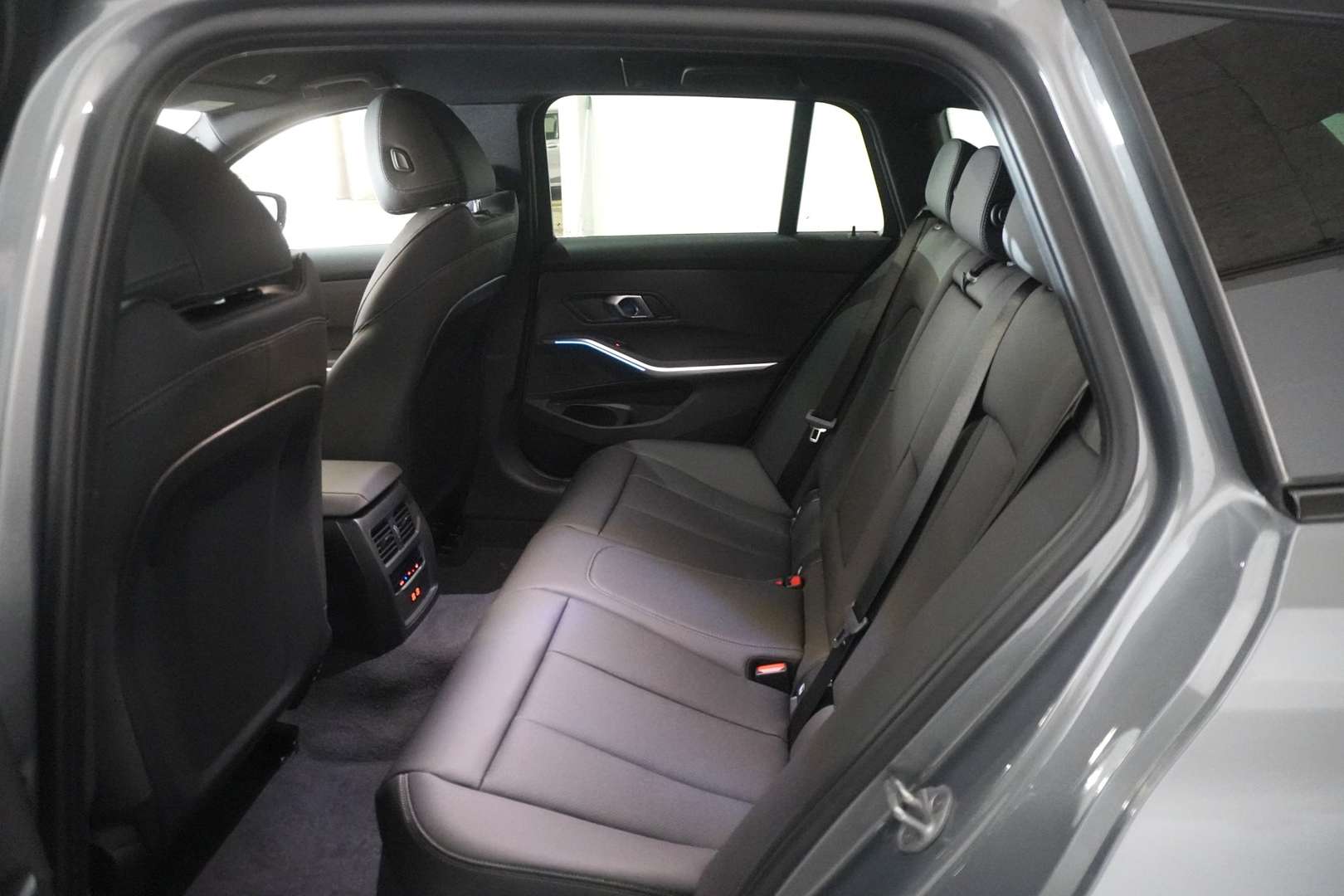 BMW 330e 330e XDrive - 2025 - Joinsteer - #9