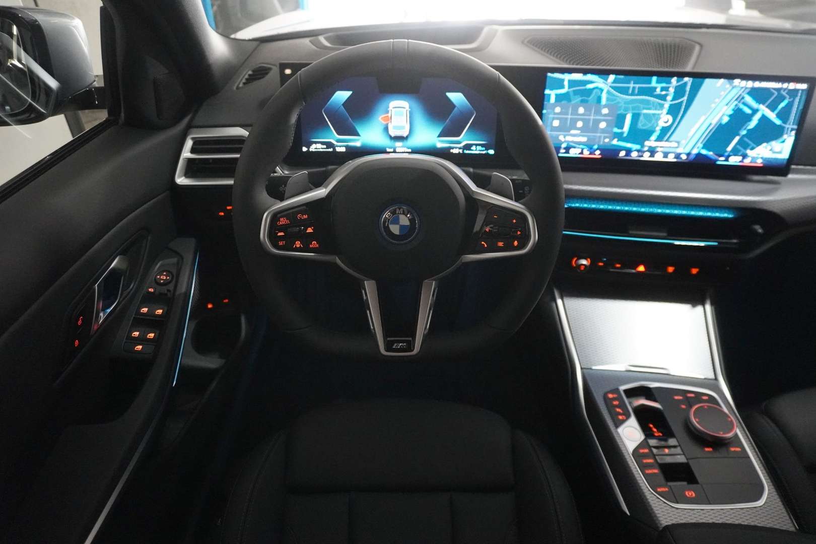 BMW 330e 330e XDrive - 2025 - Joinsteer - #11