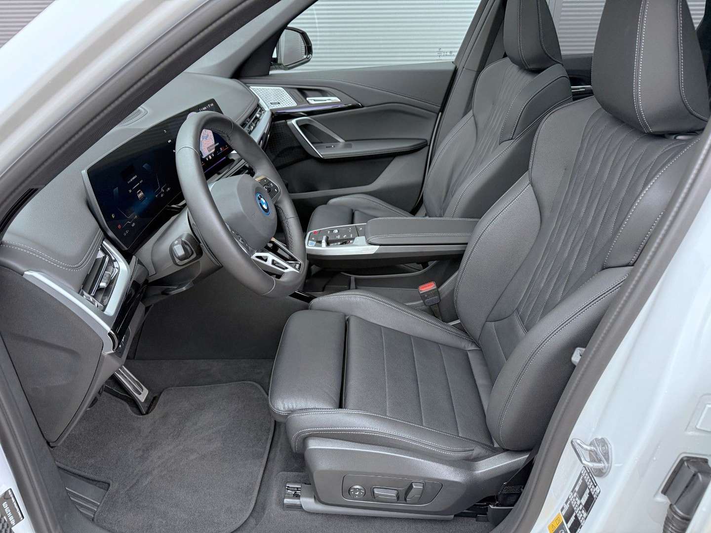 BMW IX1 M Sport 30 XDrive - 2024 - Joinsteer - #14