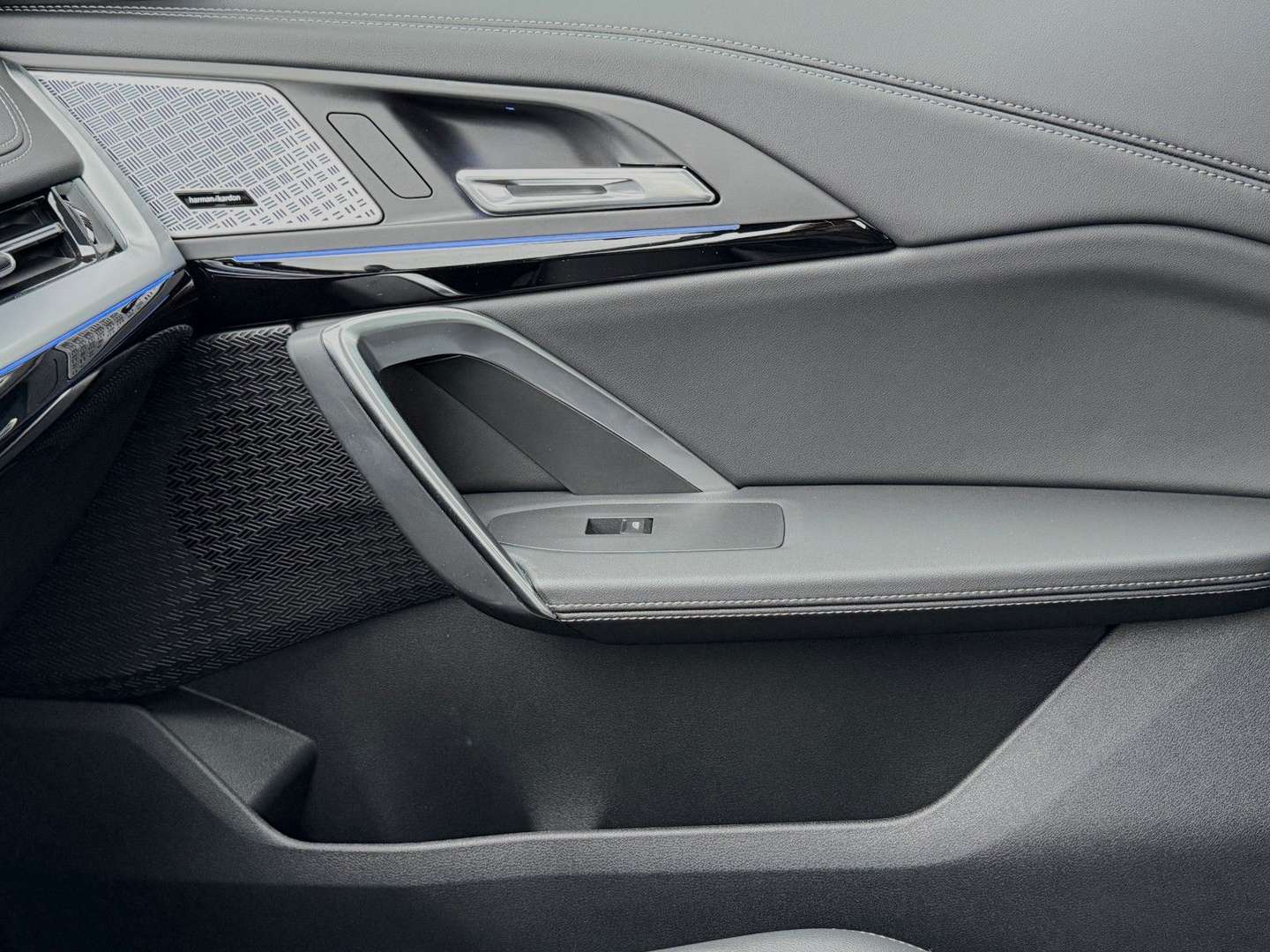 BMW IX1 M Sport 30 XDrive - 2024 - Joinsteer - #43