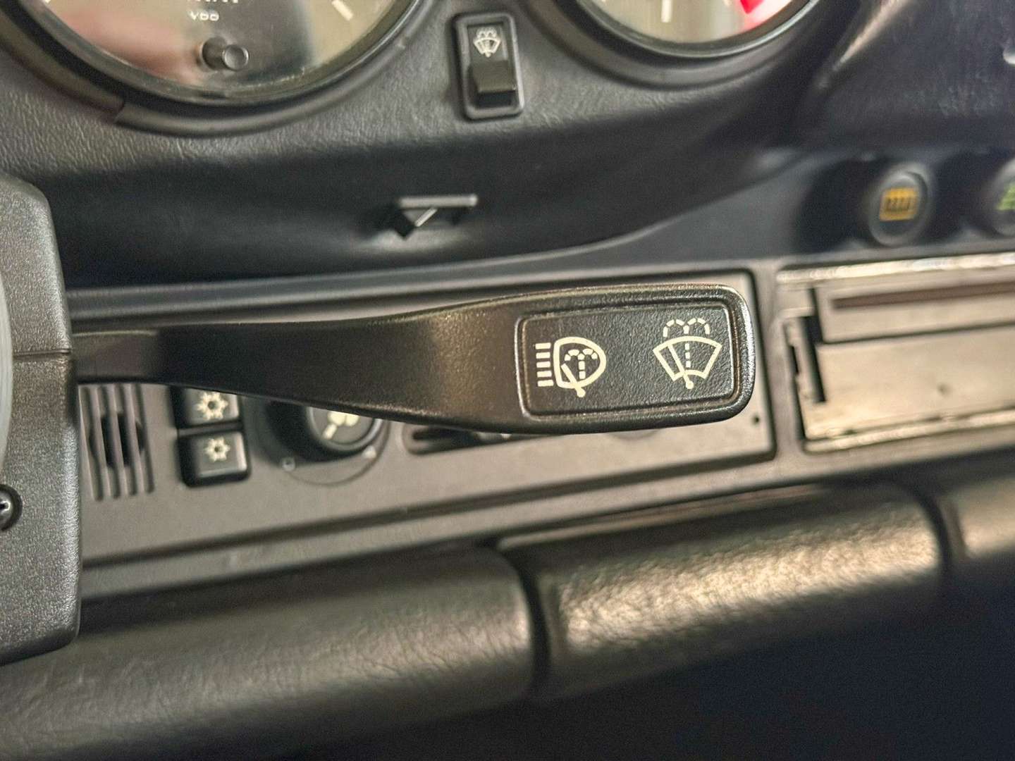 Porsche 964 CARRERA 4 - 1989 - Joinsteer - #17