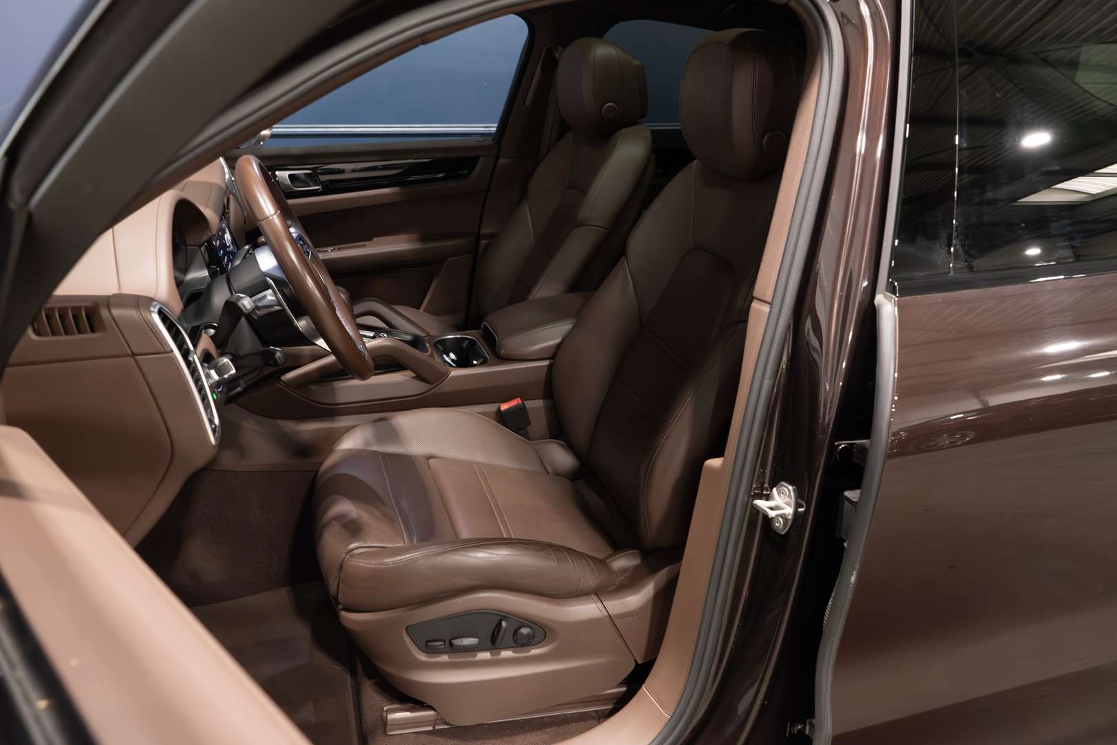 Porsche Cayenne Coupé Platinum Edition E-hybrid - 2022 - Joinsteer - #7