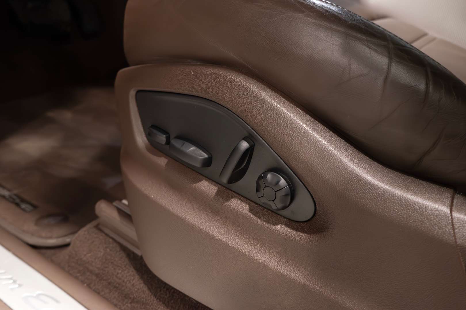 Porsche Cayenne Coupé Platinum Edition E-hybrid - 2022 - Joinsteer - #26