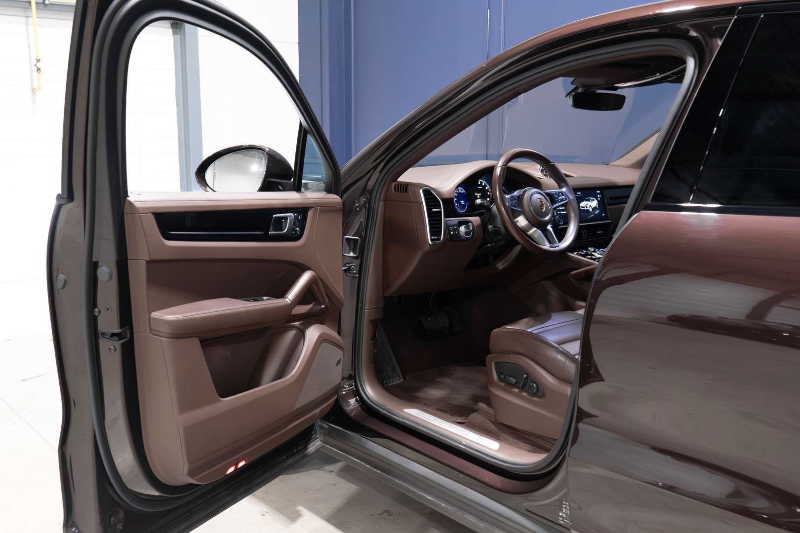 Porsche Cayenne Coupé Platinum Edition E-hybrid - 2022 - Joinsteer - #27