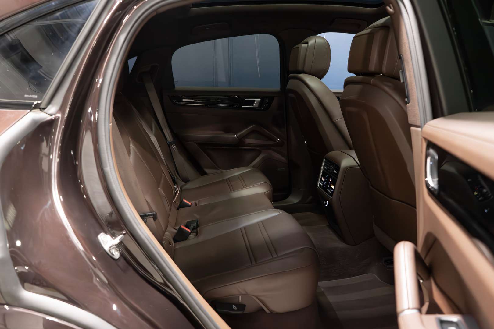 Porsche Cayenne Coupé Platinum Edition E-hybrid - 2022 - Joinsteer - #43