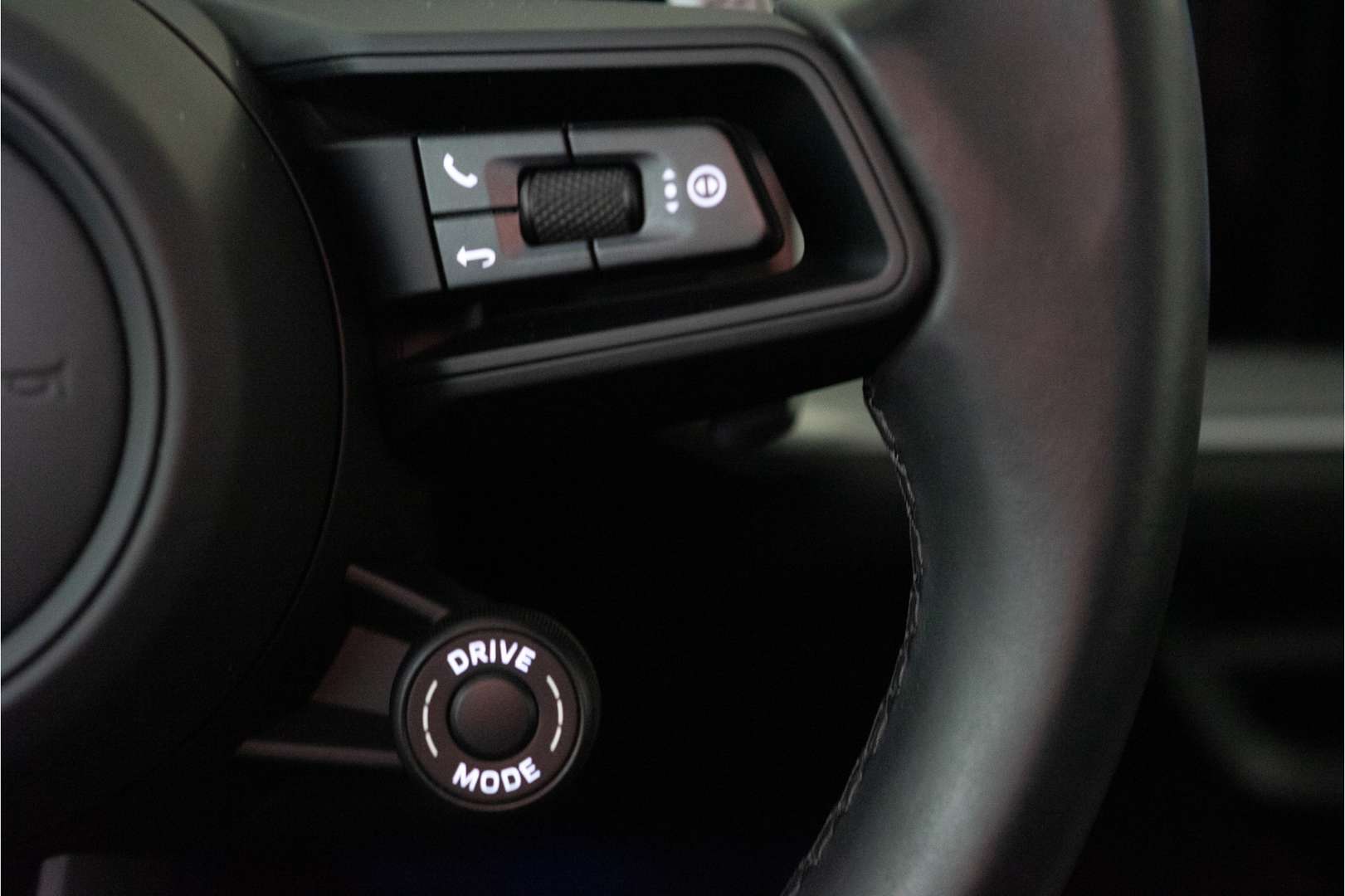 Porsche Cayenne III E-Hybrid - 2024 - Joinsteer - #34