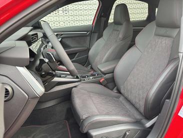 Audi S3 TFSI — photo 16