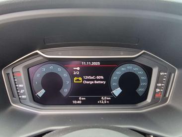Audi A1 S Line 40 TFSI — photo 10