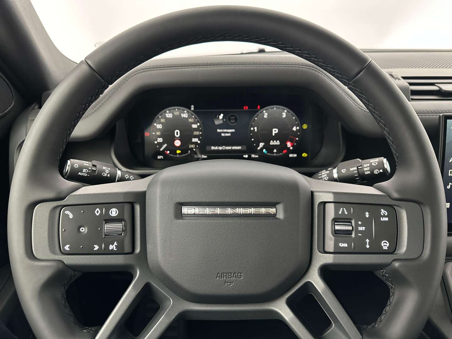 Land Rover Defender 90 D300 X-Dynamic HSE Lichte Vracht - 2025 - Joinsteer - #4