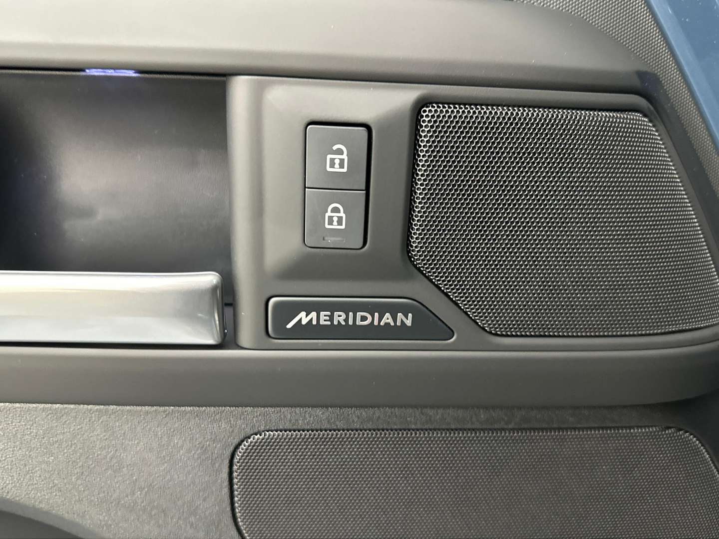 Land Rover Defender 90 D300 X-Dynamic HSE Lichte Vracht - 2025 - Joinsteer - #11