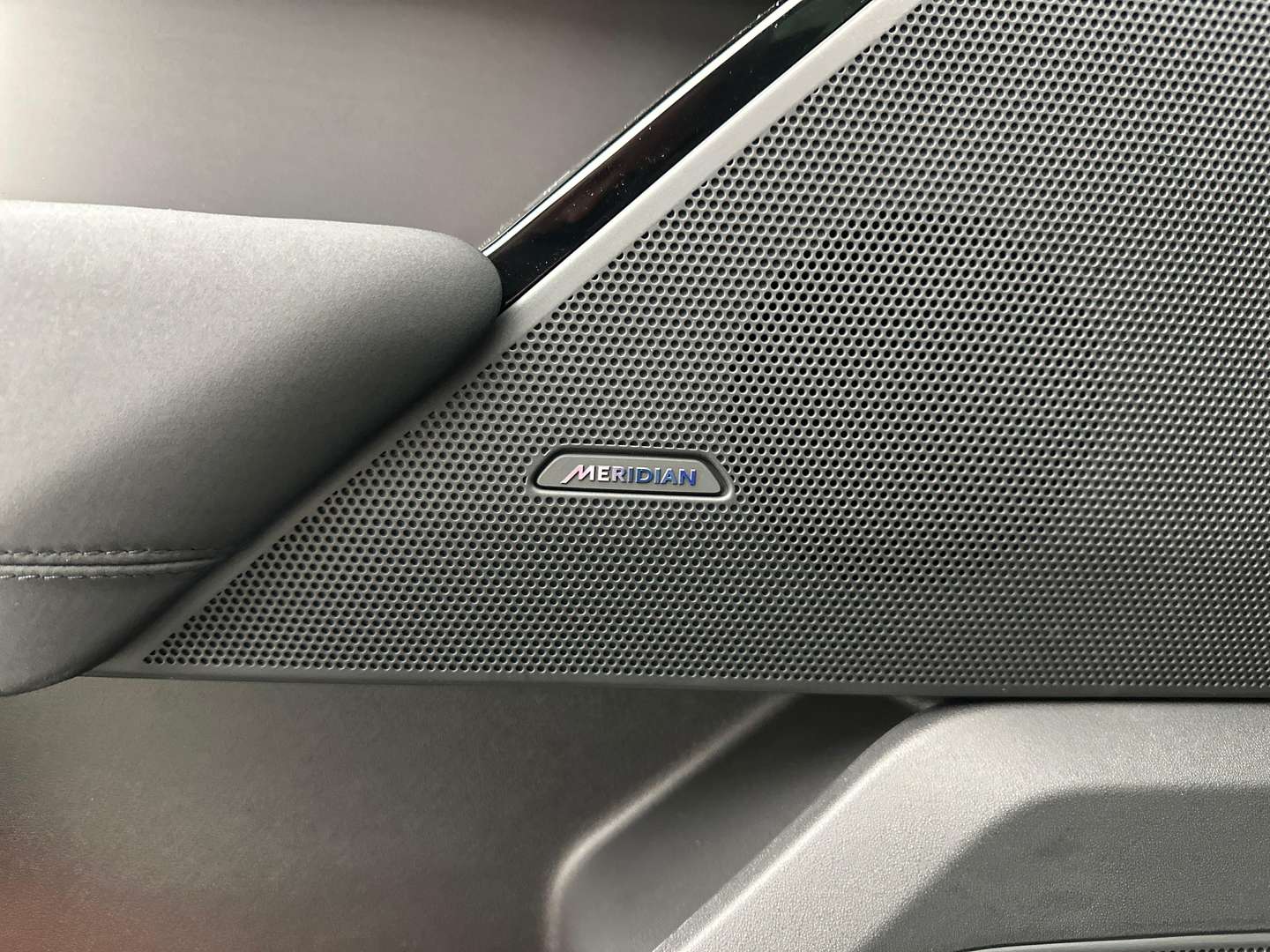 Land Rover Range Rover Velar Dynamic SE P400e - 2025 - Joinsteer - #13