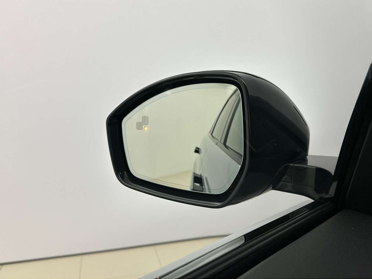 Land Rover Range Rover Velar Dynamic SE P400e - 2025 - Joinsteer - #15