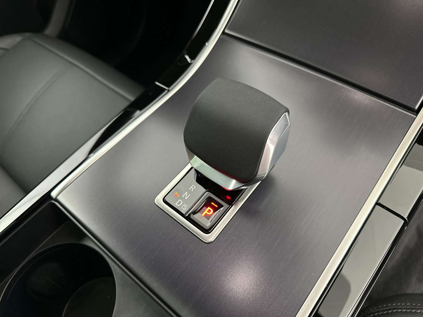 Land Rover Range Rover Velar Dynamic SE P400e - 2025 - Joinsteer - #12