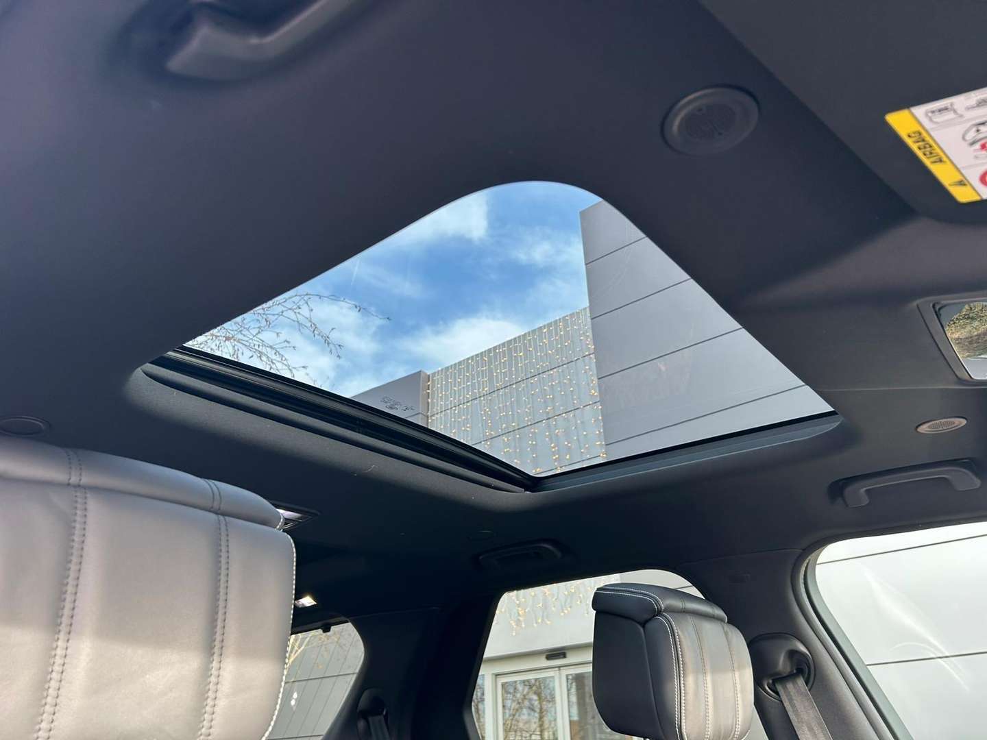 Land Rover Discovery P360 SE - 2022 - Joinsteer - #10