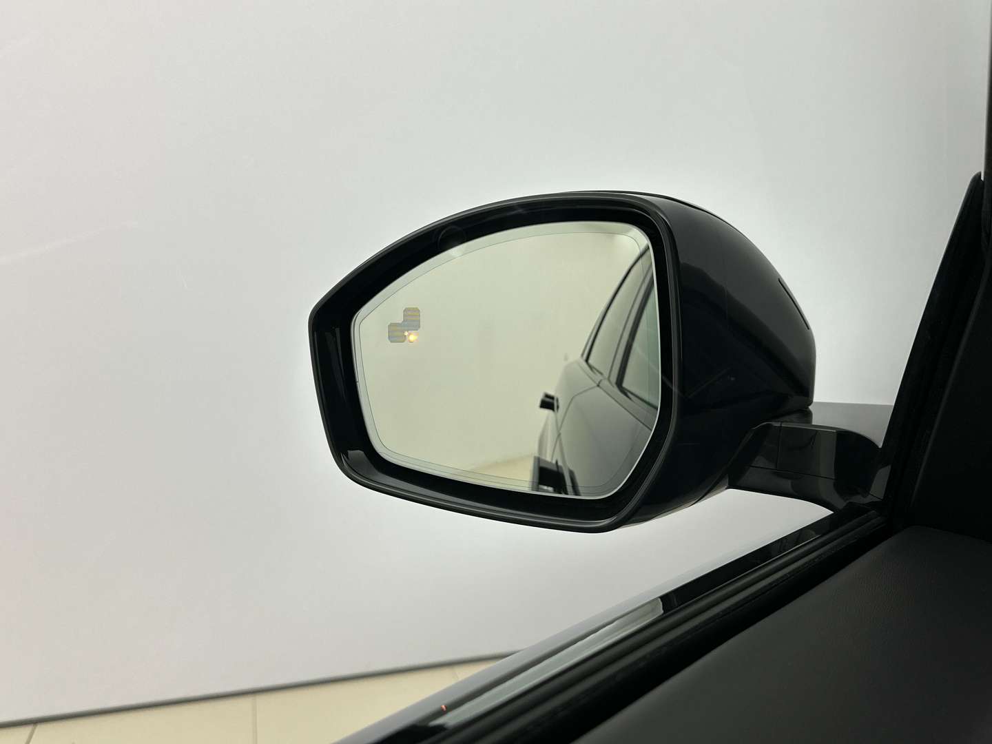 Land Rover Range Rover Velar Dynamic SE P400e - 2025 - Joinsteer - #16