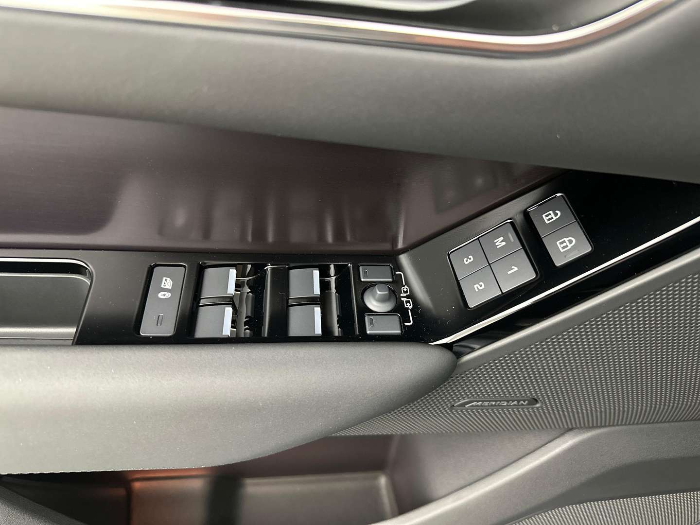 Land Rover Range Rover Velar Dynamic SE P400e - 2025 - Joinsteer - #17