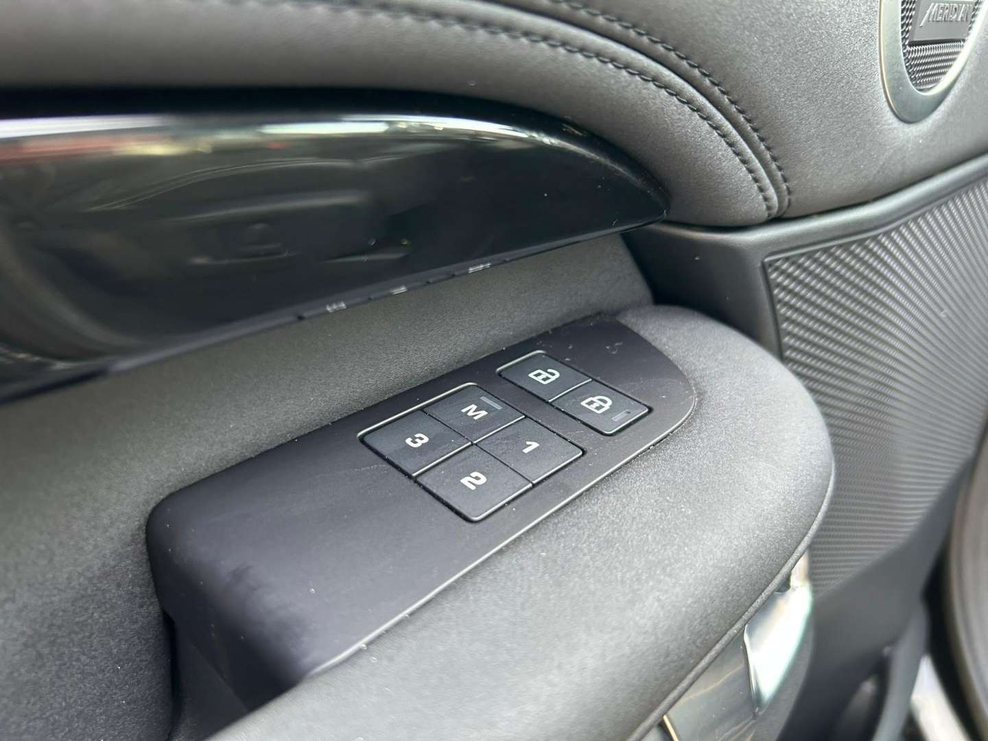 Land Rover Discovery P360 SE - 2022 - Joinsteer - #14