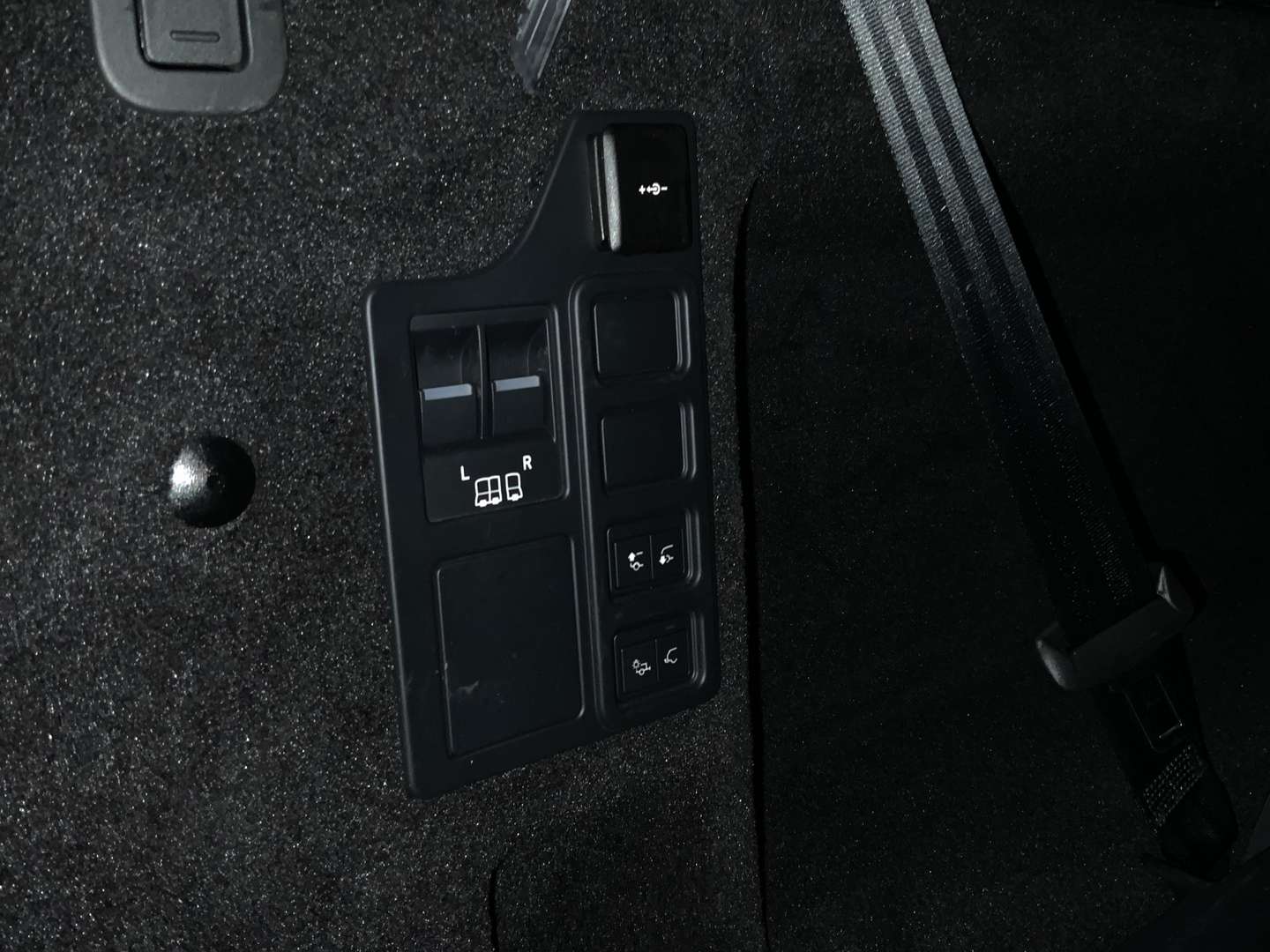 Land Rover Discovery D350 Dynamic SE | SD | Winter-Paket - 2024 - Joinsteer - #18