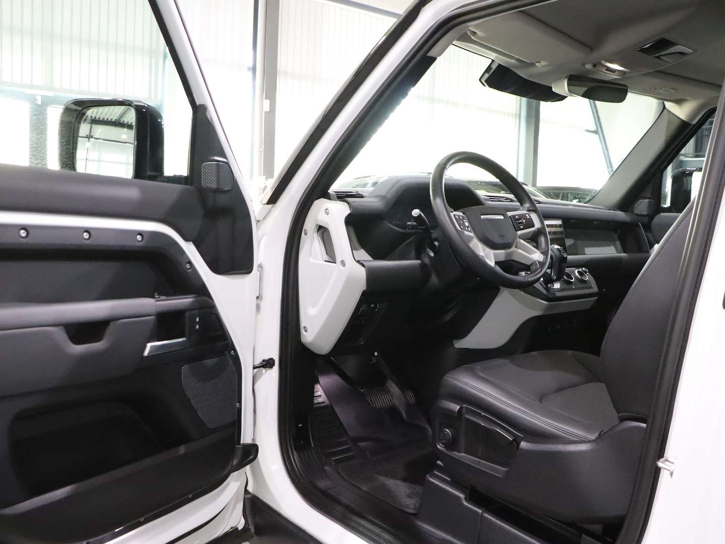 Land Rover Defender 90 D200 90S / 6-SITZER / PANORAMA-SEITEN - 2023 - Joinsteer - #17