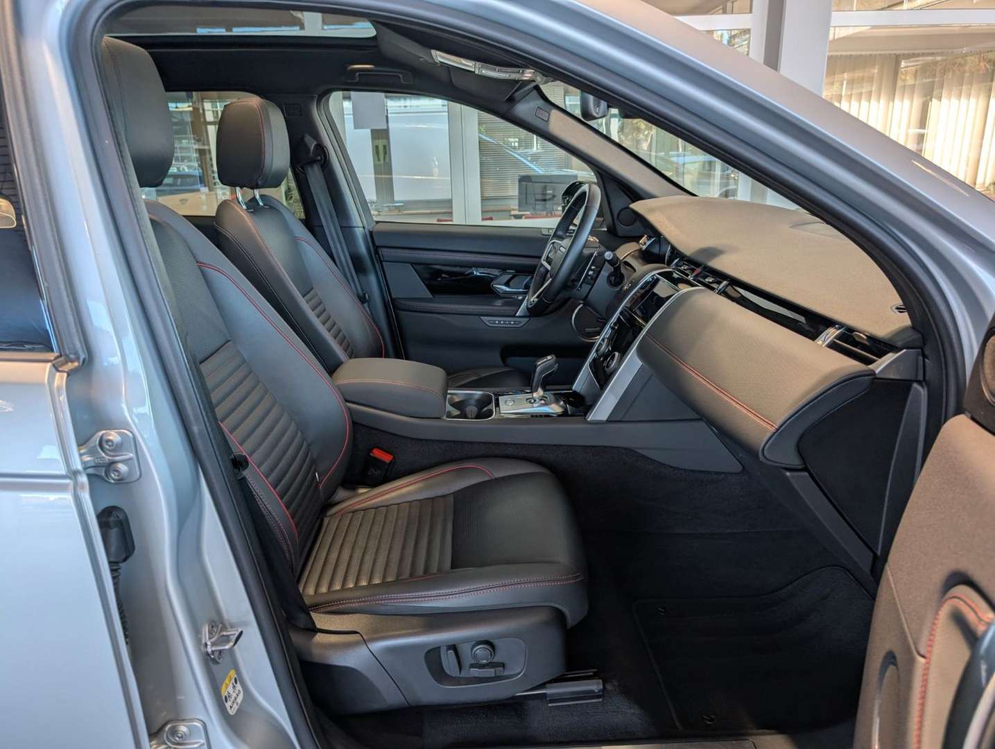 Land Rover Discovery Sport P250 R-Dynamic AWD Panorama - 2022 - Joinsteer - #4