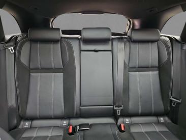 Land Rover Range Rover Velar R-Dynamic SE P250 AWD — photo 10