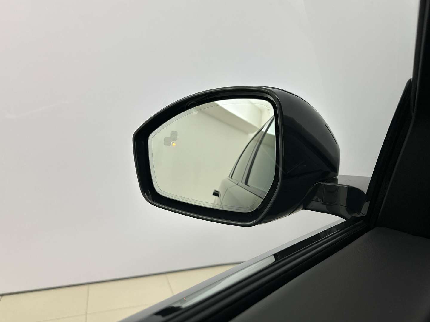 Land Rover Range Rover Velar P400e Dynamic SE AWD Auto - 2025 - Joinsteer - #14