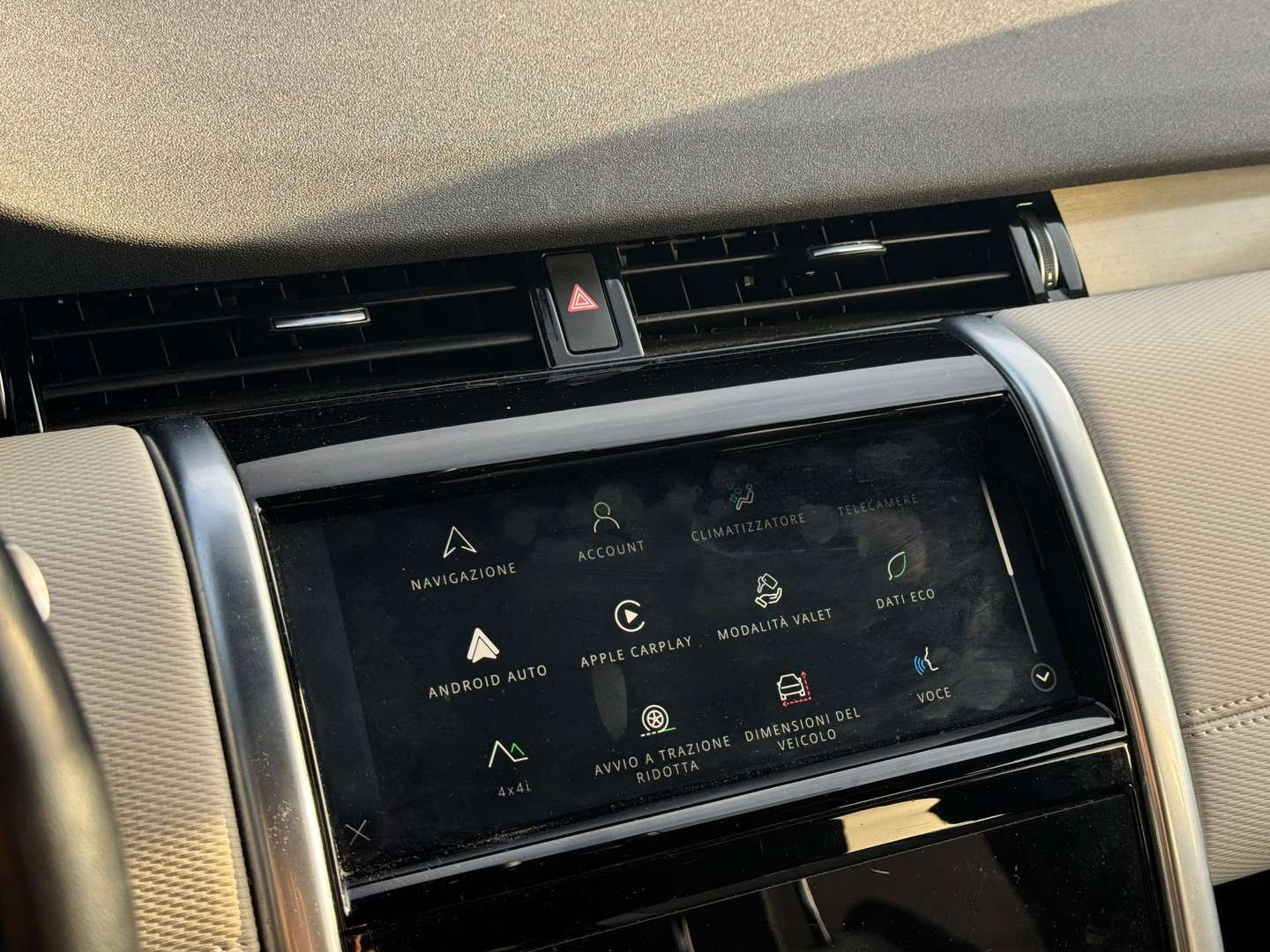 Land Rover Discovery Sport Urban Edition 2.0 D165 - 2023 - Joinsteer - #10