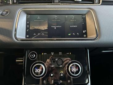 Land Rover Range Rover Evoque 1.5 P300e AWD R-Dynamic S — photo 4