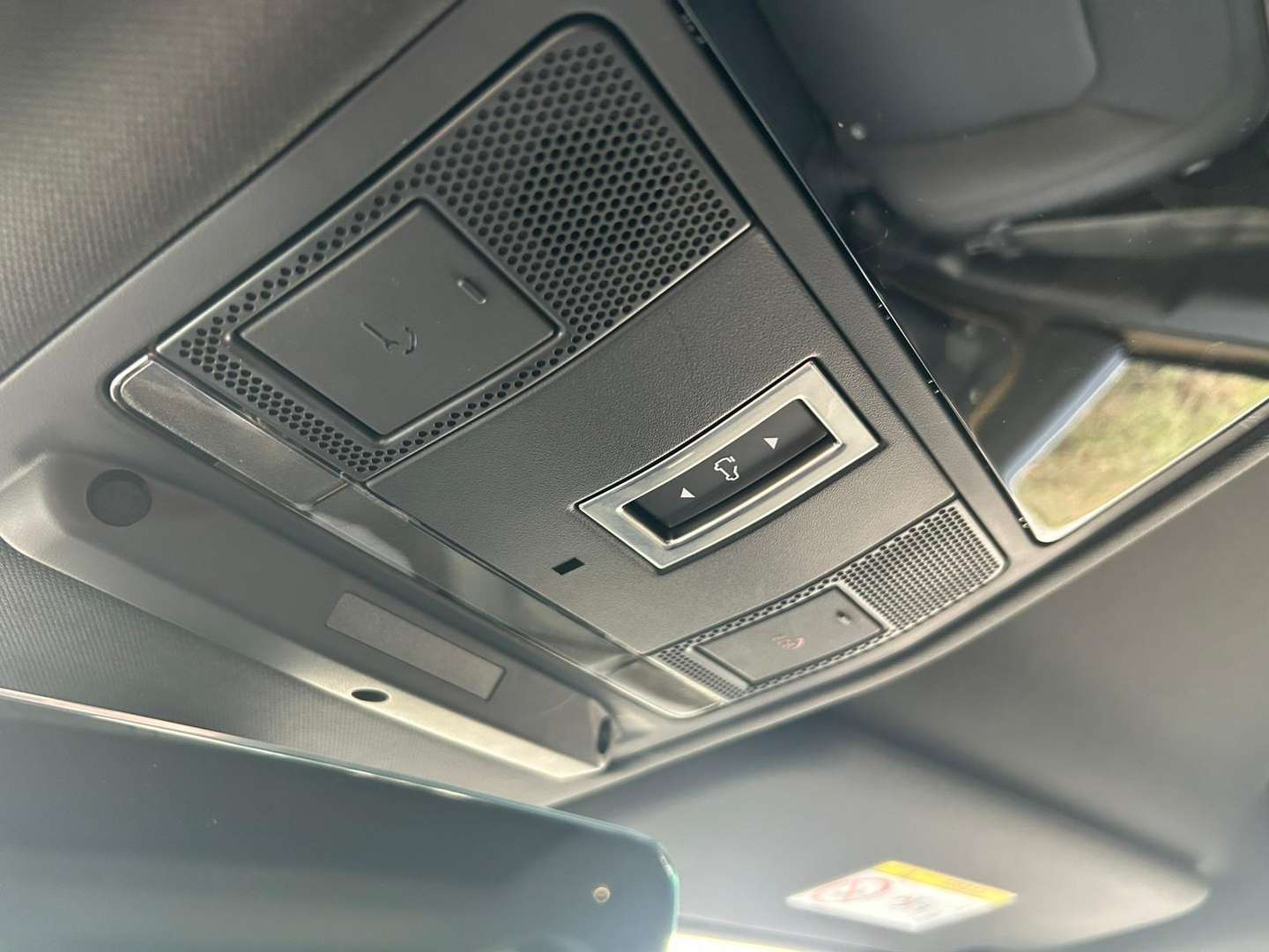 Land Rover Defender 110 X-Dynamic SE D250 - 2024 - Joinsteer - #13