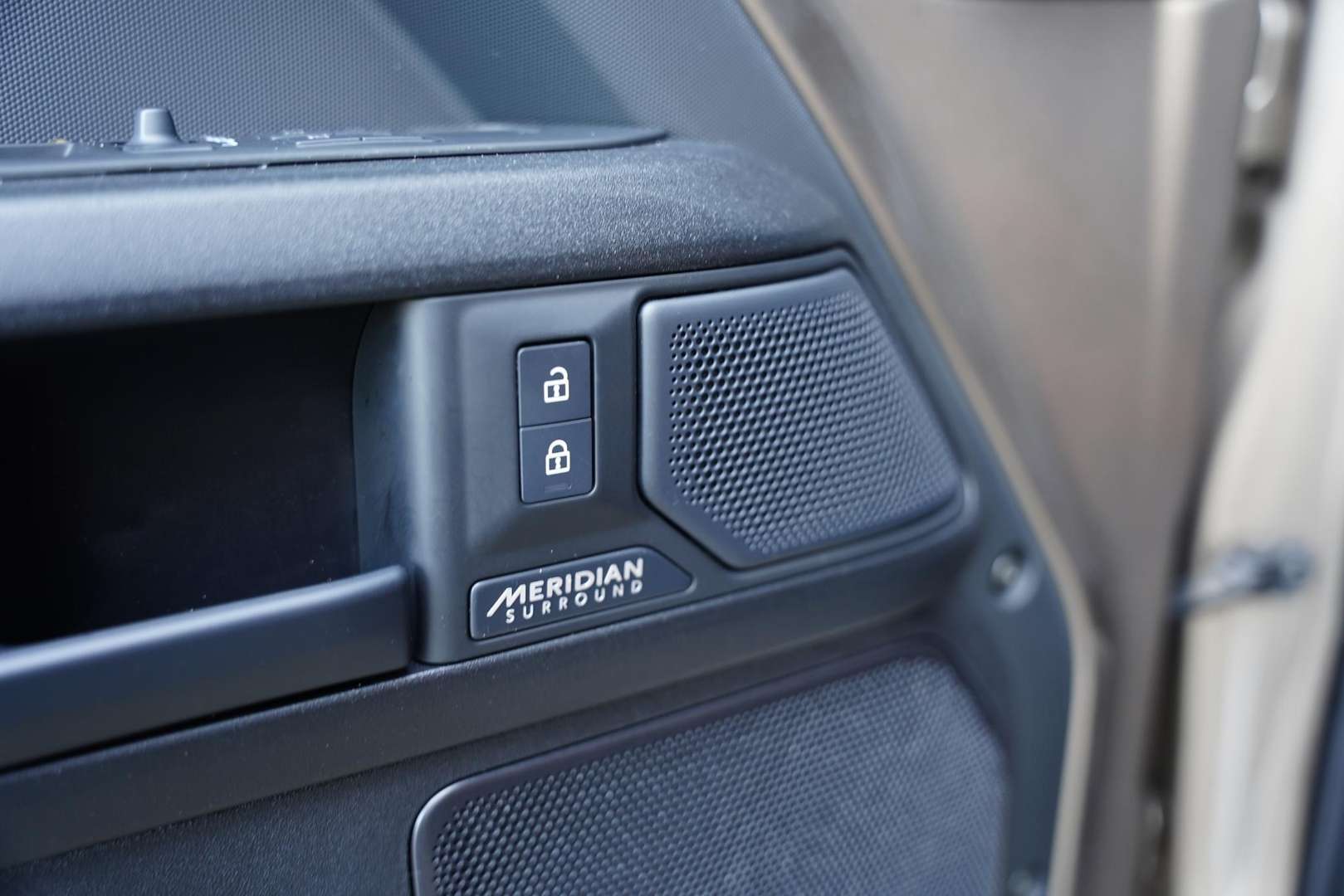 Land Rover Defender 110 P 635 Octa 4.4 Edition One - 2025 - Joinsteer - #24