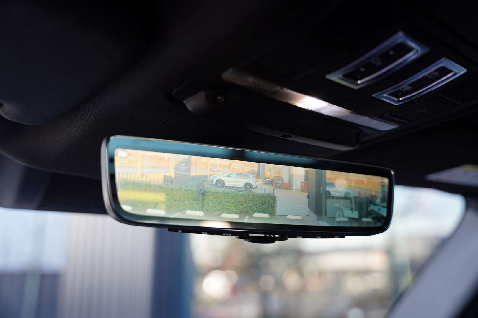 Land Rover Defender 110 Black Edition / Panoramadak / Meridia P 525 V8 - 2022 - Joinsteer - #22