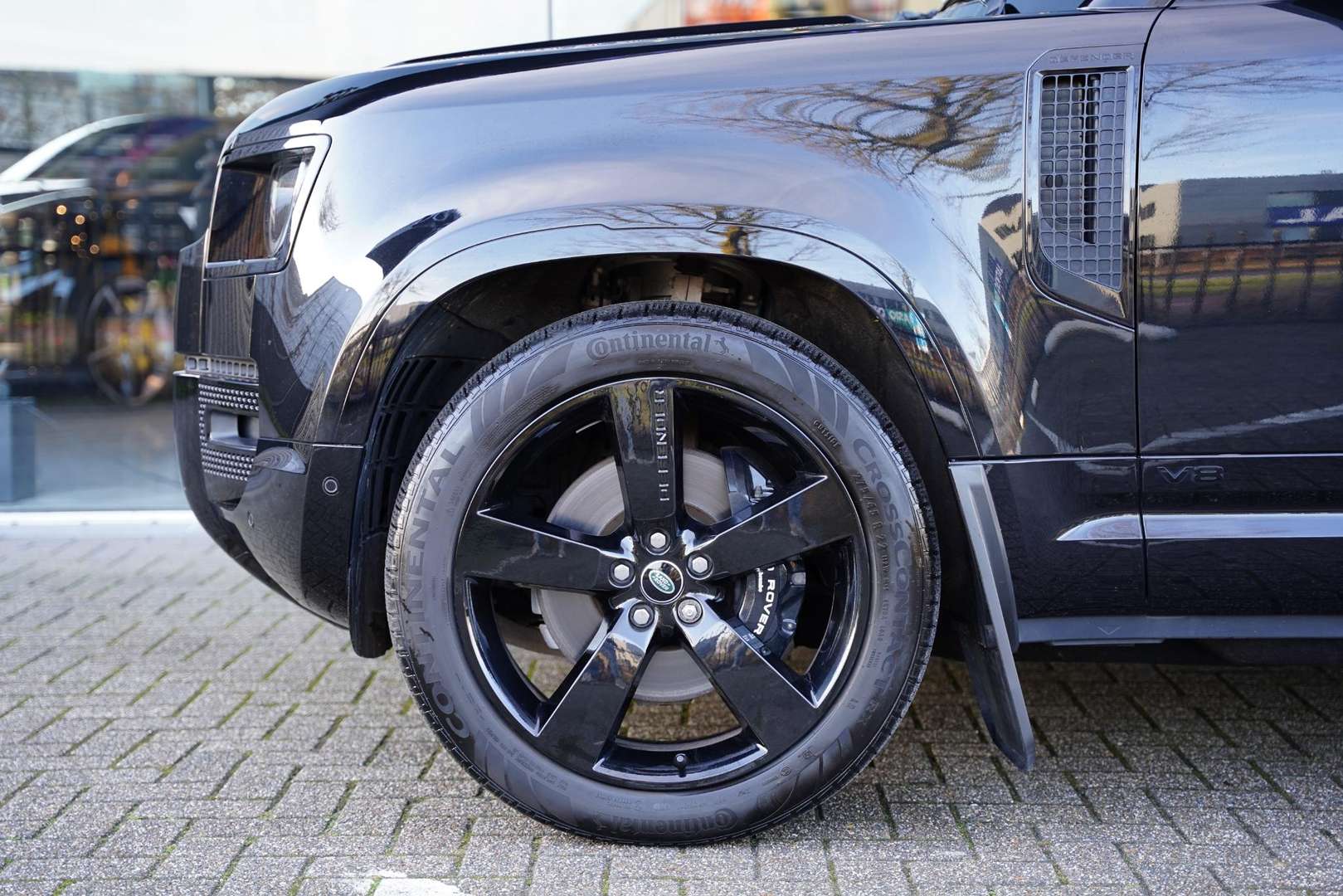 Land Rover Defender 110 Black Edition / Panoramadak / Meridia P 525 V8 - 2022 - Joinsteer - #27