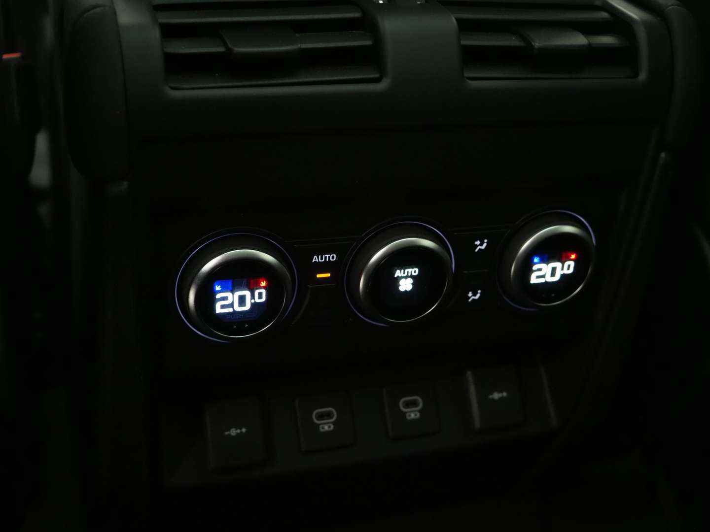 Land Rover Defender 110 2.0 P400e Panoramadak | Luchtvering | Meridi - 2021 - Joinsteer - #35