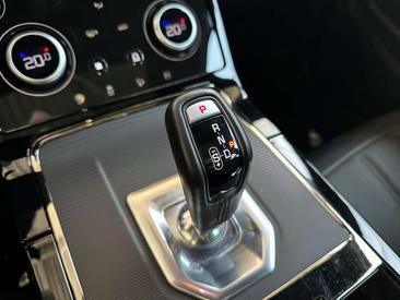 Land Rover Range Rover Evoque 1.5 P300e AWD R-Dynamic S — photo 38