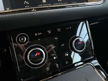 Land Rover Range Rover Evoque 1.5 P300e AWD R-Dynamic S — photo 41